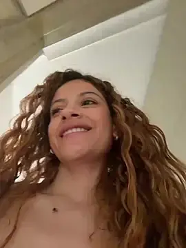 Stripchat Live Sex of alana15