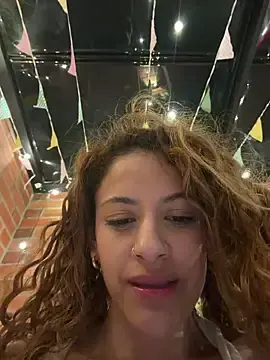 Stripchat Watch Live Sex Cams of alana15