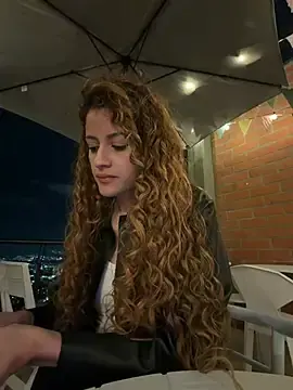 Stripchat Live Sex of alana15