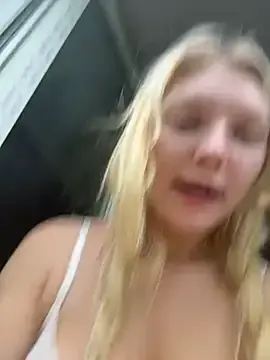 Stripchat Free Porn Cam of AmmyHot