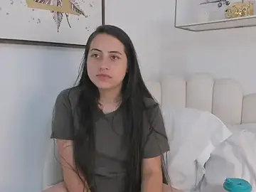 Stripchat Live Sex Cam of Cassandra_Armani