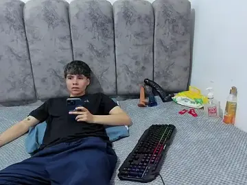 Stripchat Free Porn Cam of Bruno_Cruzz
