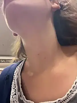 Stripchat Free Porn Cam of Kamorana