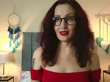 Stripchat Sex Cam of IberianMoonMK