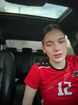 Stripchat Live Sex of NicoleCut