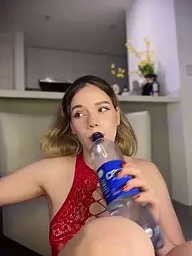 Stripchat Free Live Porn of NicoleCut