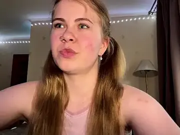 Stripchat Live Porn of Amy_Maev