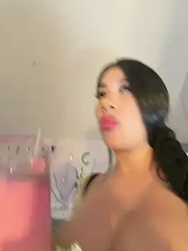 Stripchat Free Live Porn of kiim_taaylor