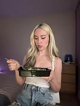 Stripchat Live Sex Cam of xDinnax
