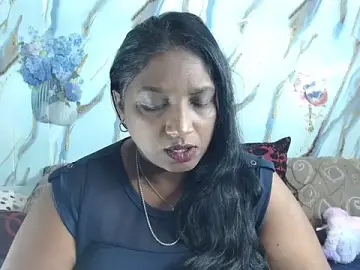 Stripchat Adult Webcam of Indian_tracy