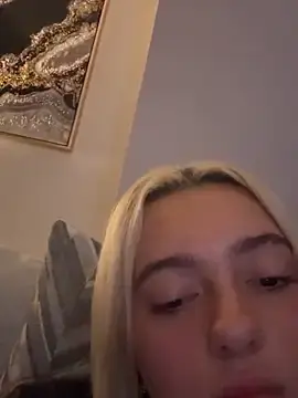 Stripchat Free Live Porn of naughtygirl6989