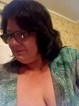 Stripchat Adult Webcam of NysiOlsen