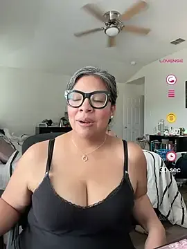 Stripchat Watch Live Sex Cams of BettyWhispers
