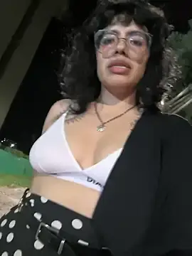 Stripchat Live Sex Cam of Fun_Everywhere