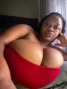 Stripchat Sex Cam of Chubbykarisma27