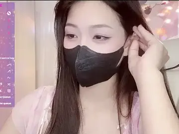 Stripchat Live Sex Cam of Emily_mmialody