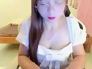 Stripchat Nude Webcam of BabyDoll1999