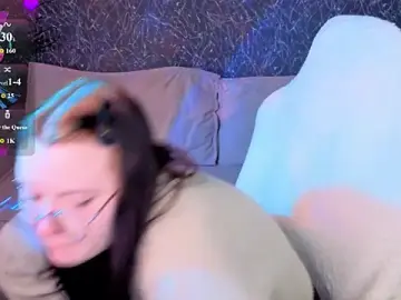 Stripchat Live Sex of Kira_G0ld