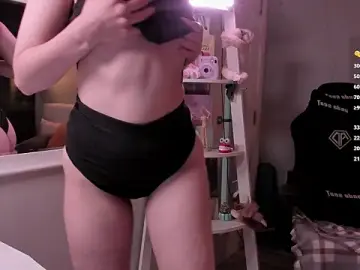 Stripchat Adult Webcam of enigma_mia