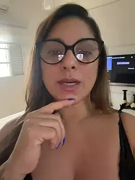 Stripchat Watch Live Sex Cams of Mariiii_morena