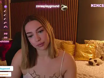 Stripchat Sex Cam of ZarasPlayground