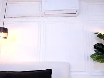 Stripchat Sex Cam of Anne_Millerr