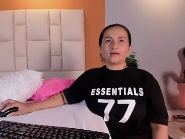Stripchat Live Porn of Zafiro__Brown