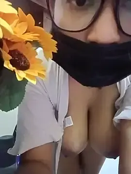 Stripchat Adult Webcams of Cute_Riddhi