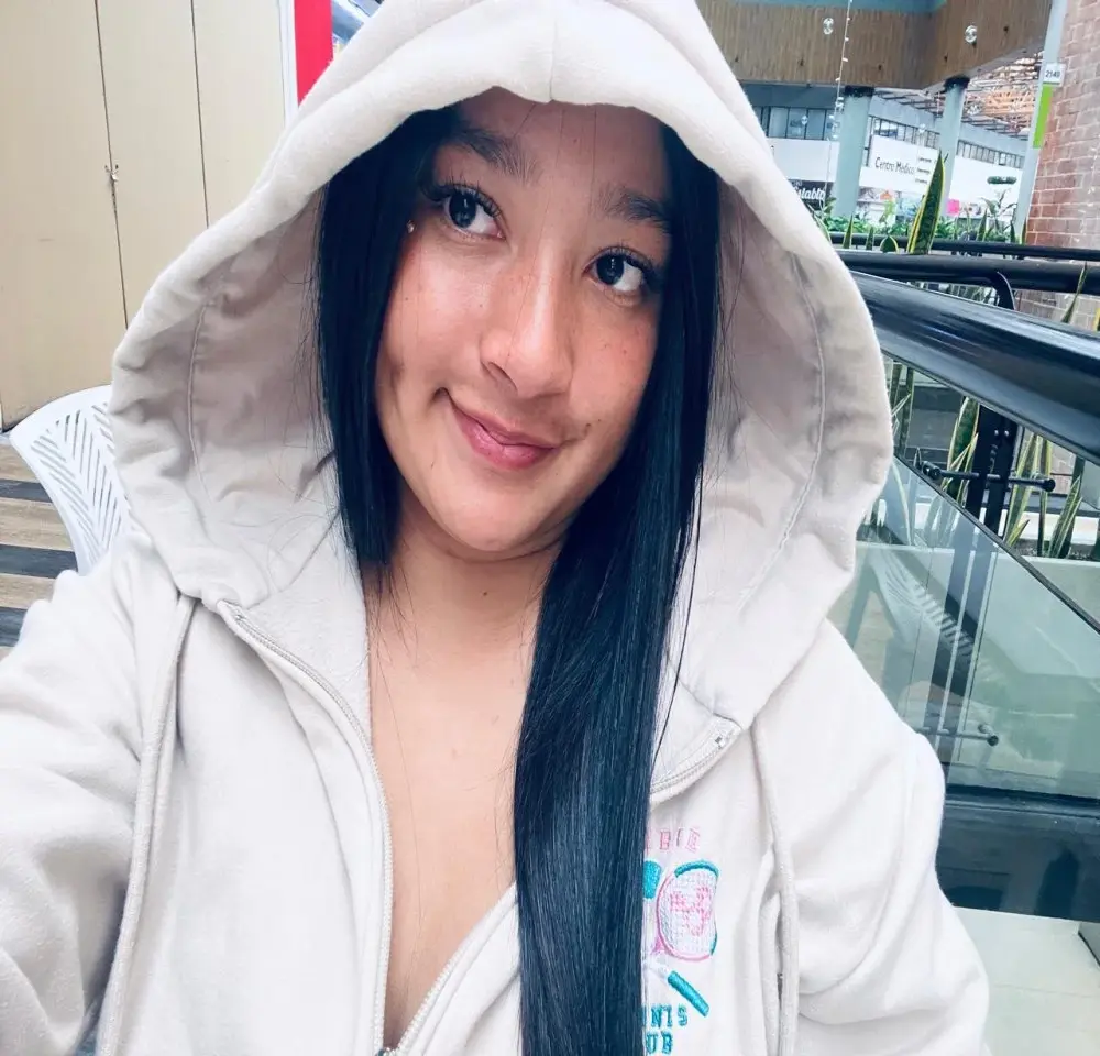 pretti_scarlett