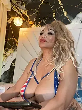 Stripchat Live Sex Cam of scarlett_sexx69