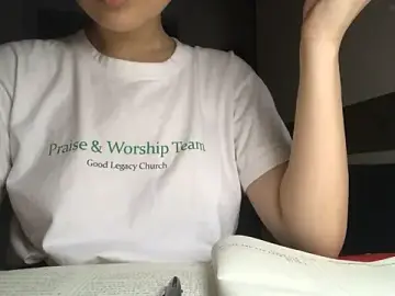 Stripchat Sex Cam of hypekittyboy