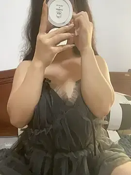 Stripchat Free Live Porn of xiaoqiqi_77