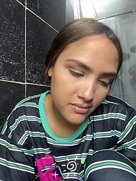 Stripchat Free Live Porn of iamsara_21
