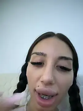 Stripchat Live Sex of BlueEyes_BB