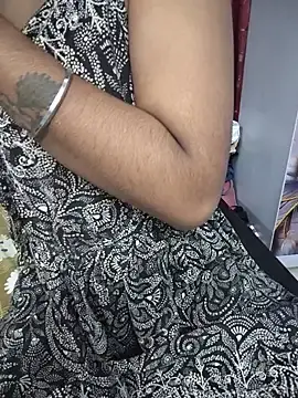 Stripchat Free Porn Cam of Menaxi_Baby7