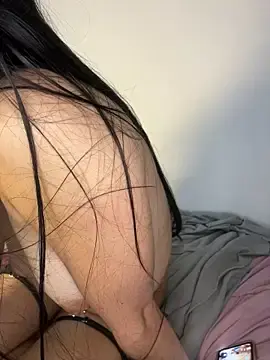 Stripchat Live Sex Cam of Belle_Lea