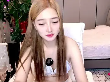 Stripchat Adult Webcam of MMMxiXi6
