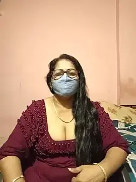 Stripchat Nude Webcam of Luckybb-36
