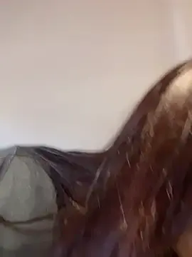 Stripchat Live Porn of sarahreyess_11