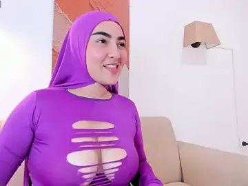 Stripchat Nude Webcam of Malika_Noor