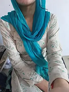 Stripchat Free Porn Cam of zoya_baby_