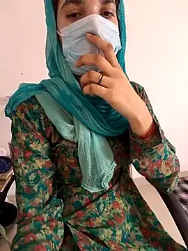 Stripchat Live Sex Cam of zoya_baby_