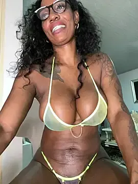 Stripchat Live Sex of Bustykeyla
