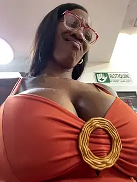 Stripchat Free Live Porn of Bustykeyla