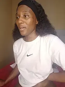 Stripchat Live Sex Cam of Lucy_Blacksilk