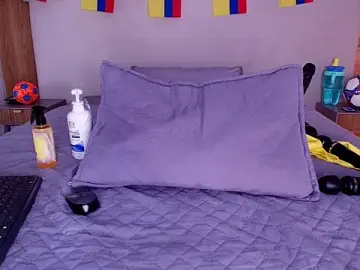 Stripchat Sex Cam of Auroraa_miller