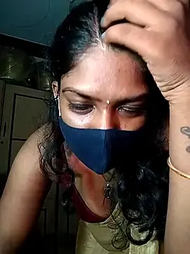 Stripchat Live Sex Cam of Tamil_Kavitha