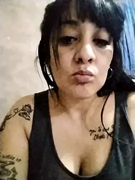 Stripchat Nude Webcam of almacurvy_22
