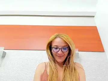 Stripchat Free Porn Cam of maddy_cartter