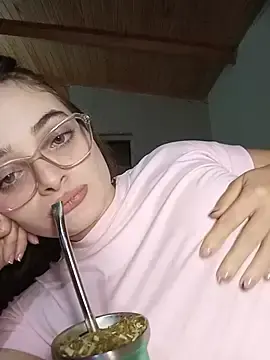 Stripchat Live Porn of Emmacut